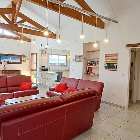 De Charme Billard Et Jardin Clos Arbore Semesterbostad *